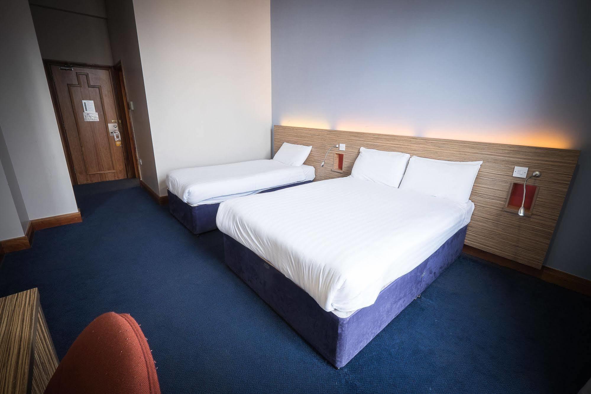 Travelodge Derry Exterior photo